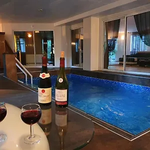 Bed & Breakfast Au Bois De Massier - D'hotes, Vienne (Isere)